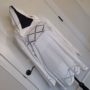 Portocruz White Hooded Swim Cover Up